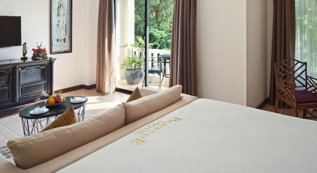 Двухместный люкс Royal с балконом и с видом на бассейн Palace Gate Hotel & Resort by EHM