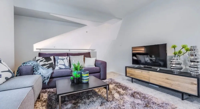 Penthouse with Mezzanine & Harbor Views, Забронировать Отель Отели Окленда с парковкой, рядом с Вестерн-Парк, Парковка