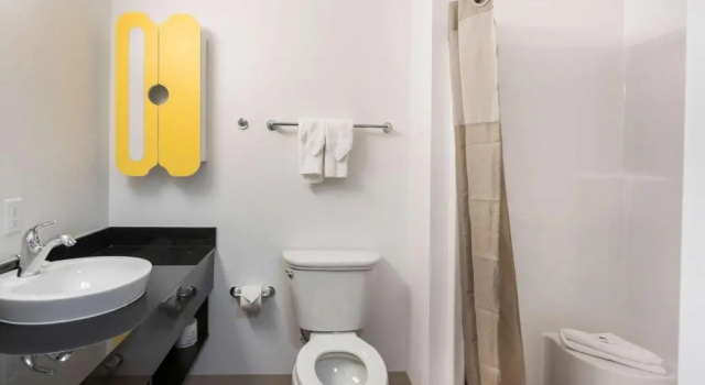 Suite Studio 6-Mccarran, NV - Sparks - Tahoe - Reno Industrial Center