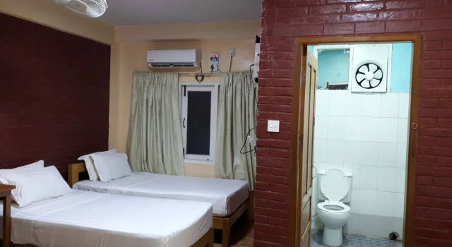 Gold Star Guest House, Забронировать Гостевой дом Отели Ньян У с парковкой, Парковка