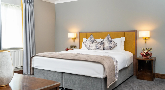 Полулюкс Cavan Crystal Hotel