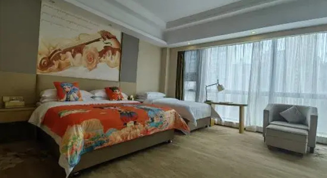 Люкс Vienna International Hotel (Guiyang Baiyun Hengdacheng)
