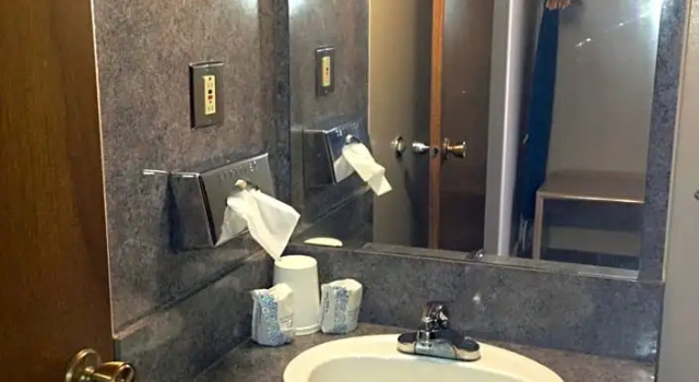 Четырёхместный номер Standard Riders Inn