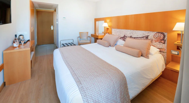 Двухместный номер Standard с балконом Maritina Hotel