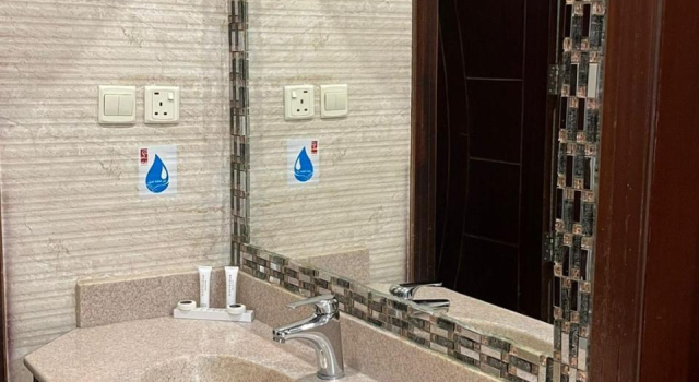 ليالي الين للشقق المخدومة, Buchen Sie Ferienwohnung Hotels in Provinz al-Qasim mit Frühstück, Frühstück