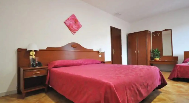 Трёхместный номер Standard с балконом Impero Hotel Beauty & Spa - Bike Hotel