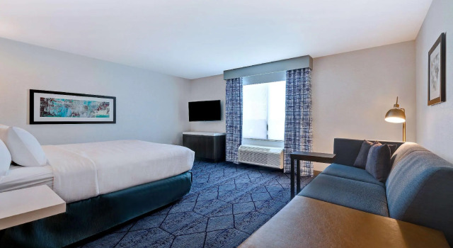 Номер Premium Hilton Garden Inn Cedar Rapids