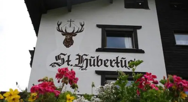 Ferienwohnungen St. Hubertus, Book Hotel Hotels in Vorarlberg with Parking, Parking