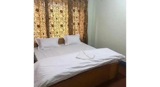 Hotel Al Azizia, Забронировать Отель Сринагар Jammu & Kashmir Ski