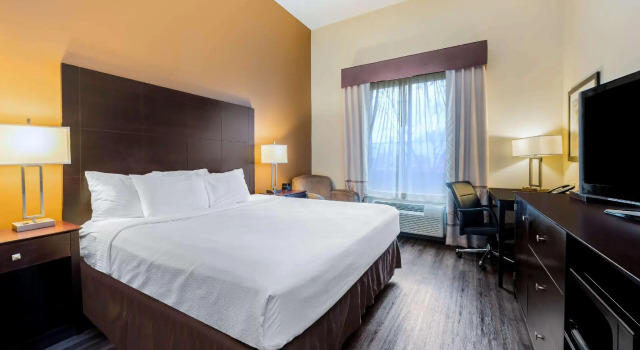 Двухместный номер Standard La Quinta by Wyndham Marshall