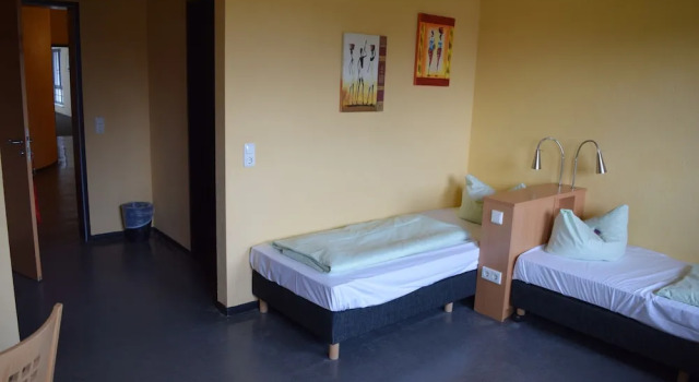 Euroville Jugend- und Sporthotel, Prenota Hotel Hotel a Garz con parcheggio, Parcheggio