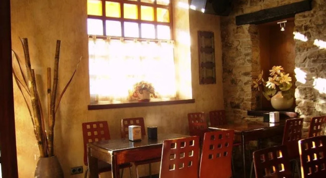 Hostal Restaurante Arangoiti, Reserva ahora Hotel Yesa Navarra