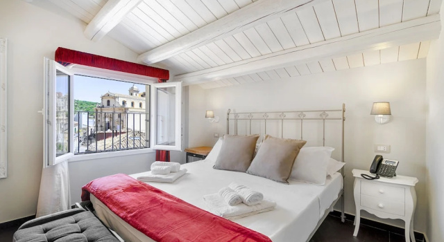 Номер Comfort Itria Palace
