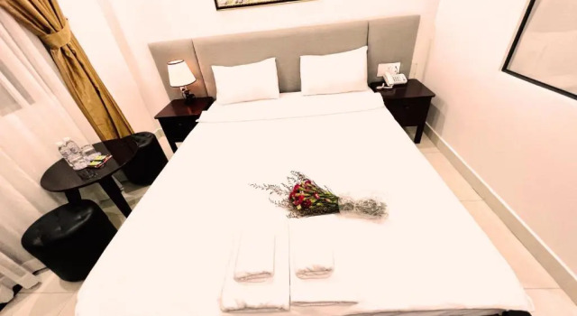 Двухместный номер Standard с балконом Dương Đông Hotel