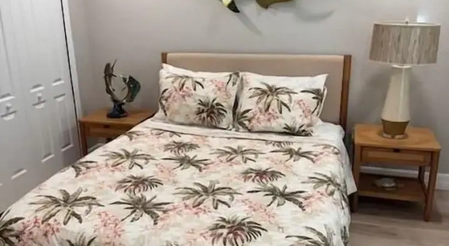Коттедж Punta Gorda Isles 4-Bedroom Private Pool+Spa Home on Canal 4 Home