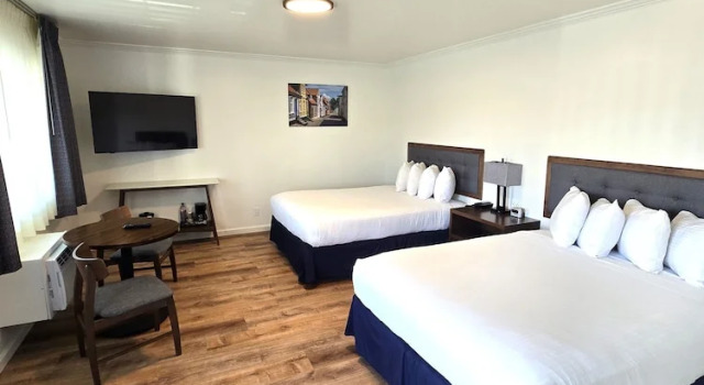 Четырёхместный номер Standard Solvang Inn & Cottages