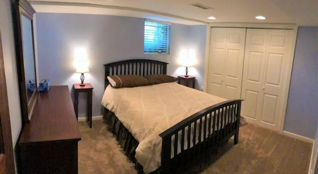 Tudor in the Downtown Historic District 6Br Home