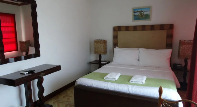 Люкс Ecoland Suites & Inn