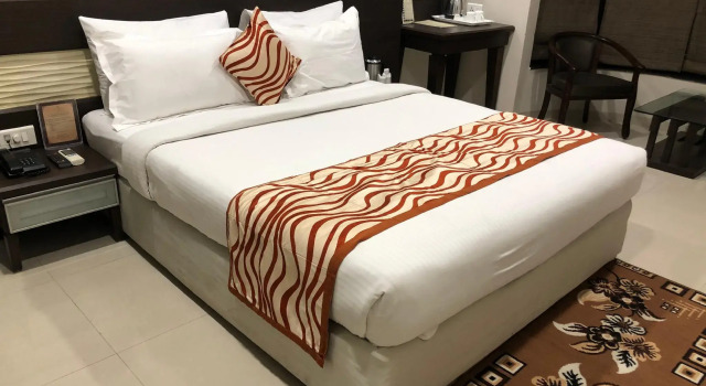 Hotel Shree Narayana by Tia Hotels, Забронировать Отель Отели штата Раджастхана с парковкой, Парковка