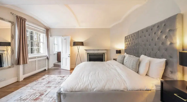Апартаменты The Chesham Residences
