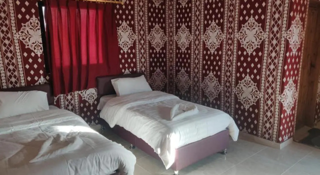 Hasan Zawaideh Luxury Camp 2