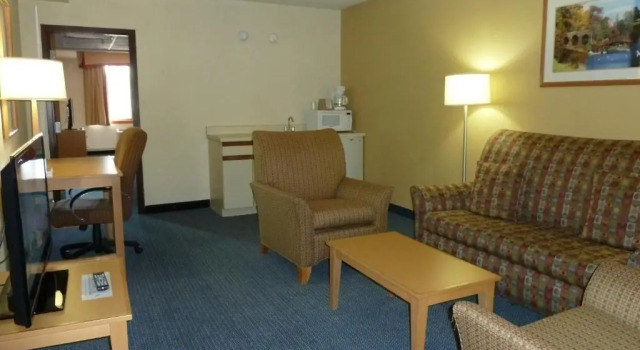 Люкс Katahdin Inn & Suites