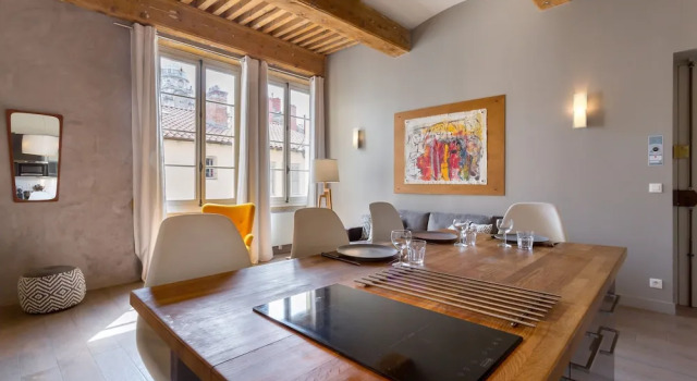 Pearl- appartement T2 sur traboule classée - calme, Prenota Appartamento Appartamenti a Rodano, Appartamento