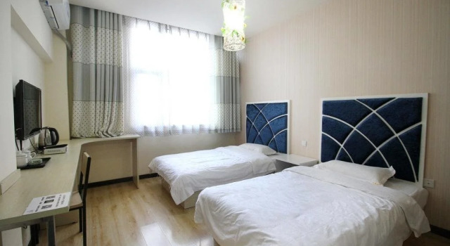 Nocturne Phoenix International Youth Hostel, Book Hostel Xixia Yinchuan