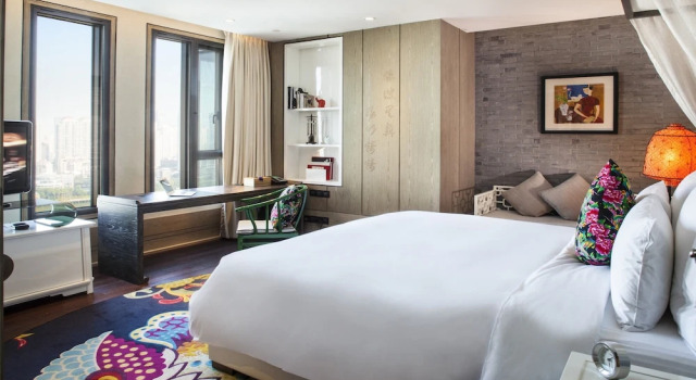 Двухместный номер Standard Hotel Indigo Shanghai On The Bund by IHG