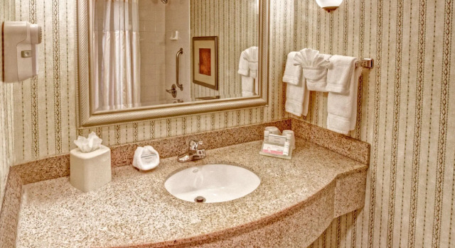 Четырёхместный номер Standard Nash Haus Hotel