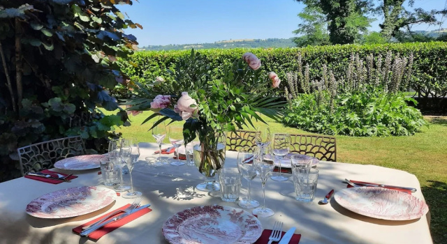 au milieu coule la Garonne, Réserver Hôtel Saint-Sixte Languedoc-Roussillon