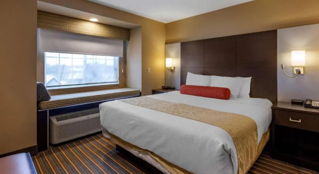 Люкс Best Western Plus Woodstock Inn & Suites