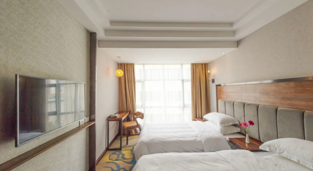 Люкс Guilin Tianqing City Hotel