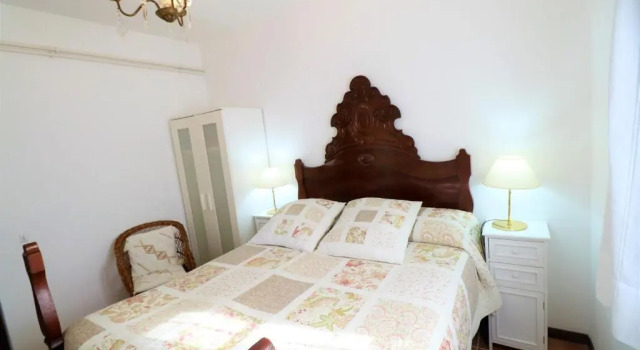 InmoBooking Family House Holidays, Boek Hotel Riudoms Catalonië