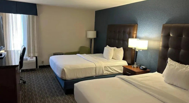 Четырёхместный номер Standard Heritage Inn & Suites St. Louis/Fenton, Trademark by Wyndham