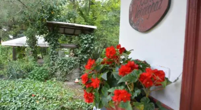 Garten Vendégház, Забронировать Отель Эгер Бюкк