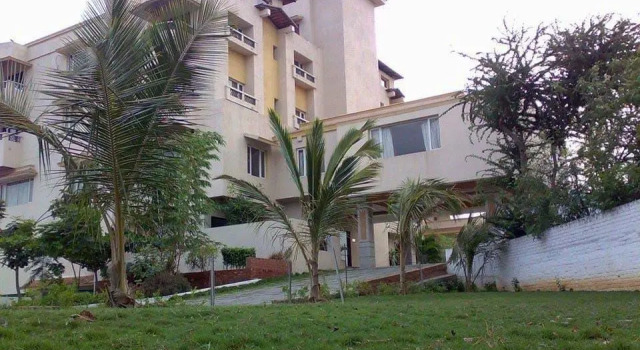 Hotel Grand Krishna, Забронировать Отель Отели штата Тамилнада с завтраком, Завтраки