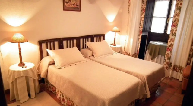 Posada de Muño, Book Hotel  