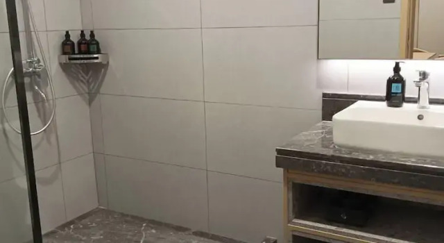 Семейный люкс с 2 комнатами с видом на город Fans Hotel Palo