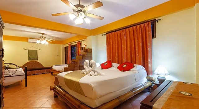 Семейный номер Standard Marco Polo Resort & Restaurant