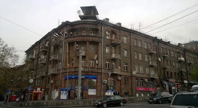Yerevan-Sky with terrace, Prenota Appartamento Erevan Armenia, vicino a Kaskad Yerevan