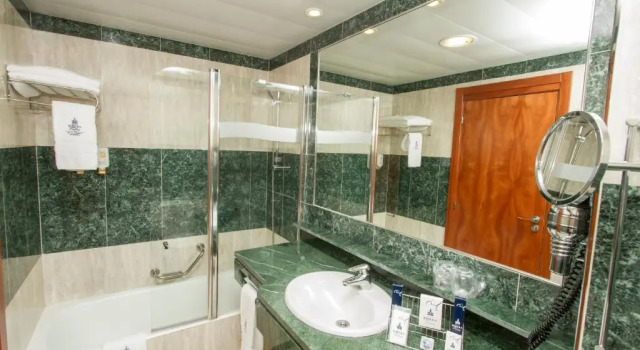 Двухместный номер New Style с видом на реку Ribera de Triana Hotel