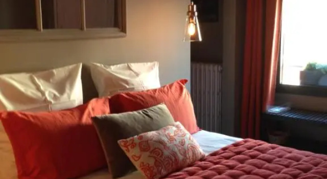 Idées Déco At Home, Book Hotel  