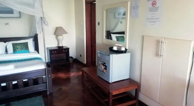 Апартаменты c 1 комнатой с балконом и с красивым видом из окна The Cottage Guest House Gigiri