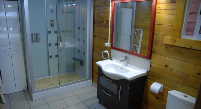 Бунгало с 4 комнатами Camping & Bungalows Oasis