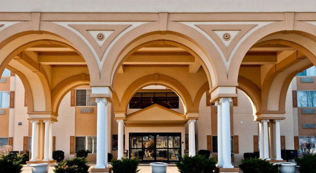 Comfort Suites University Area Notre Dame-South Bend