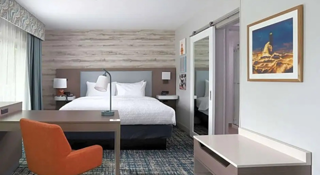 Люкс Hampton Inn & Suites Manistee Waterfront