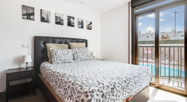 Home2Book Cozy Apartment Playa del Inglés, Pool, Забронировать Апартаменты/квартира Отели Плайя дель Инглес с бассейном, рядом с Экуменический храм Эль-Сальвадор, Бассейн