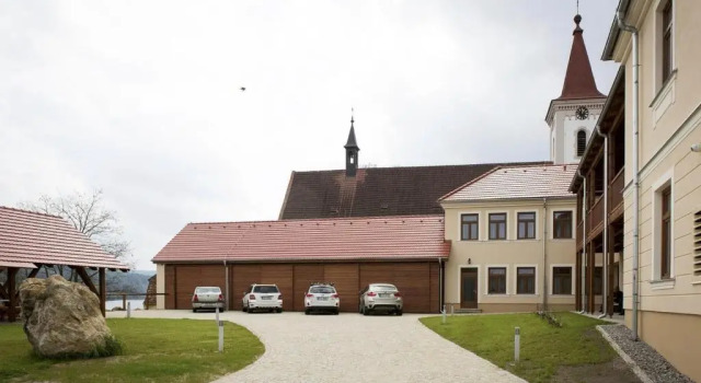 Apartmány U Anděla, Prenota Appartamento Hotel a Purkarec con parcheggio, Parcheggio