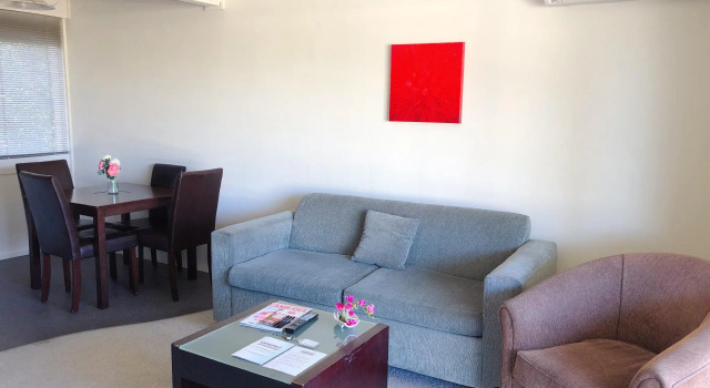 Апартаменты Canberra Short Term & Holiday Accommodation